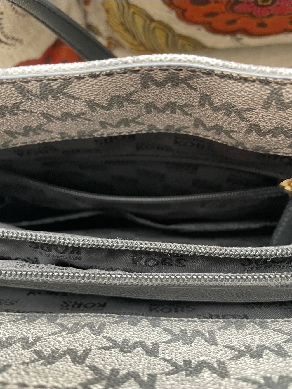 Michael Kors dark light